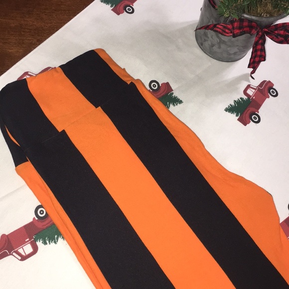 LuLaRoe Pants - 💥Price Firm💥 BNWOT One Size Lularoe Leggings LuLaRoe Pants - 💥Price Firm💥 BNWOT One Size Lularoe Leggings